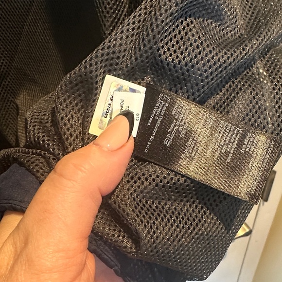 The North Face Men's Navy and Gray Windbreaker - Picture 8 of 14